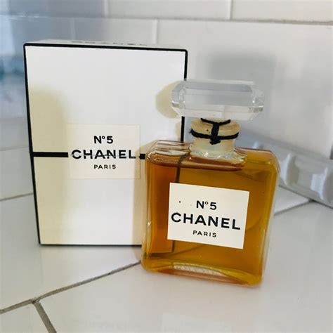 chanel bottle no5|Chanel no 5 old bottles.